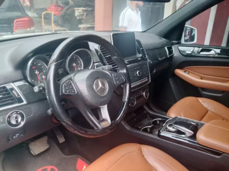 Mercedes-Benz GLE 350   - 2016