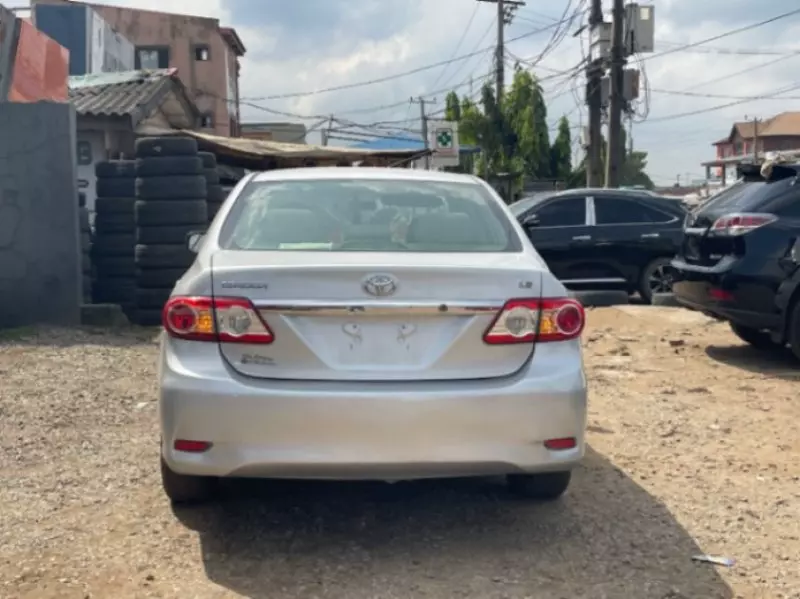 Toyota Corolla   - 2012