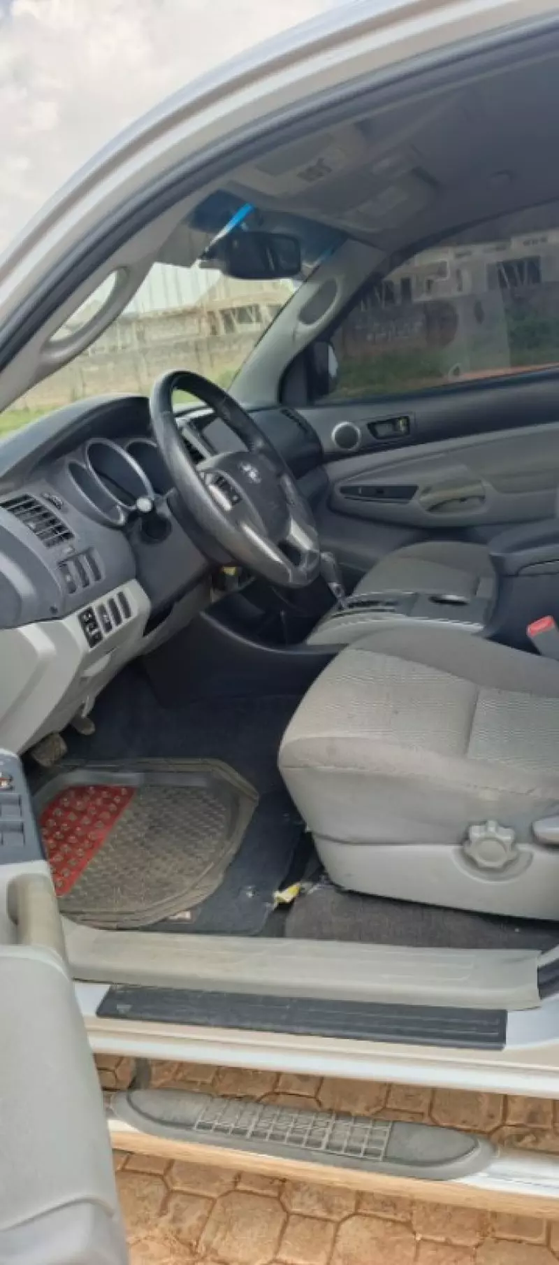 Toyota Tacoma   - 2012