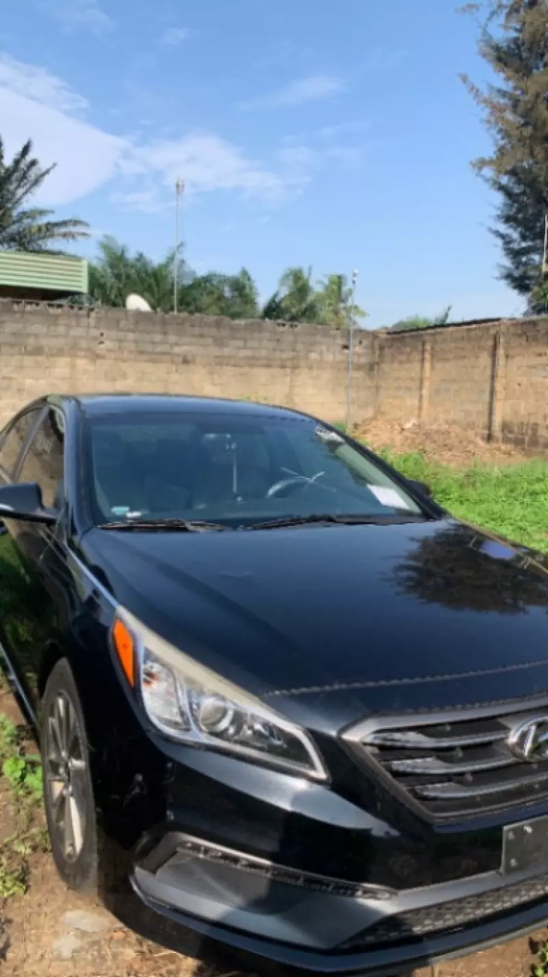 Hyundai Sonata   - 2015