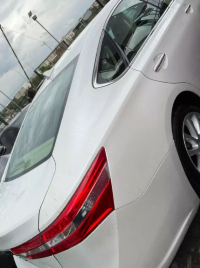 Toyota Avalon   - 2013