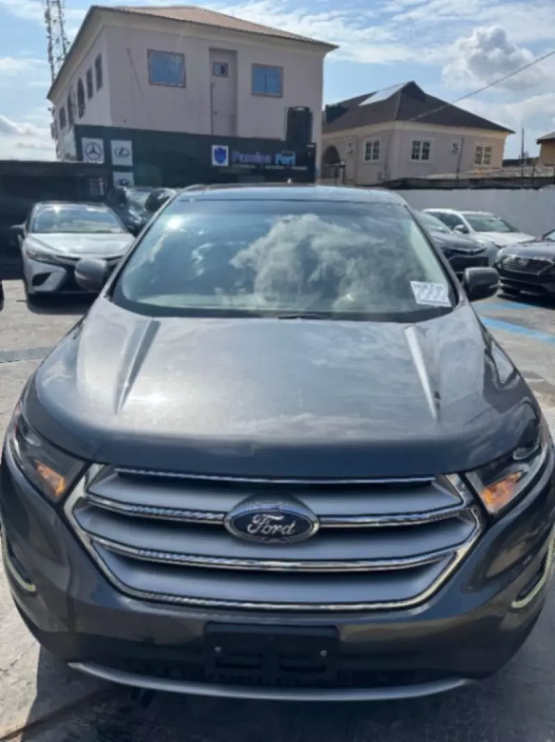 Ford Edge   - 2015