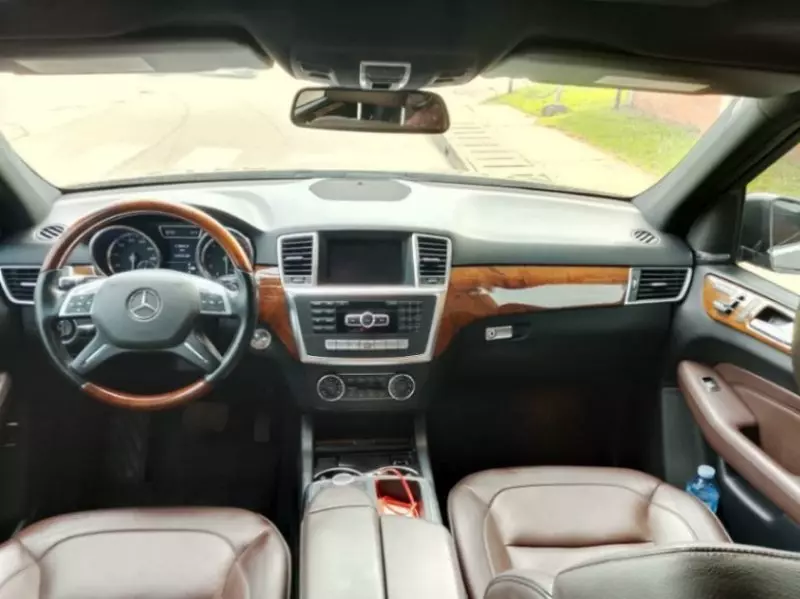 Mercedes-Benz ML 350   - 2012
