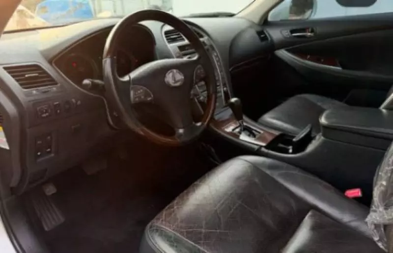 Lexus ES 250   - 2012