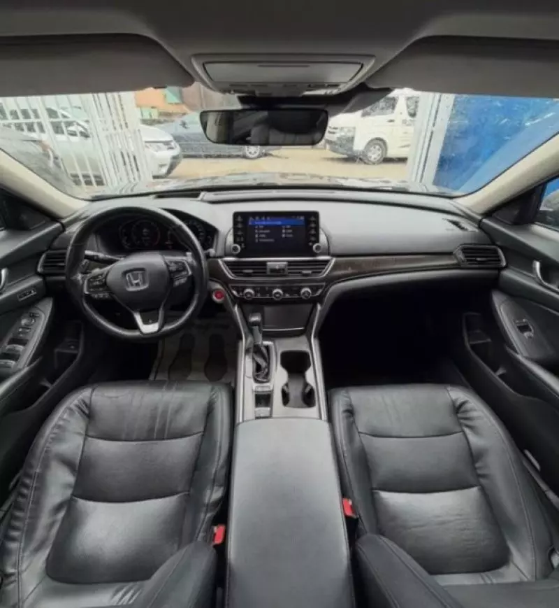 Honda Accord   - 2018