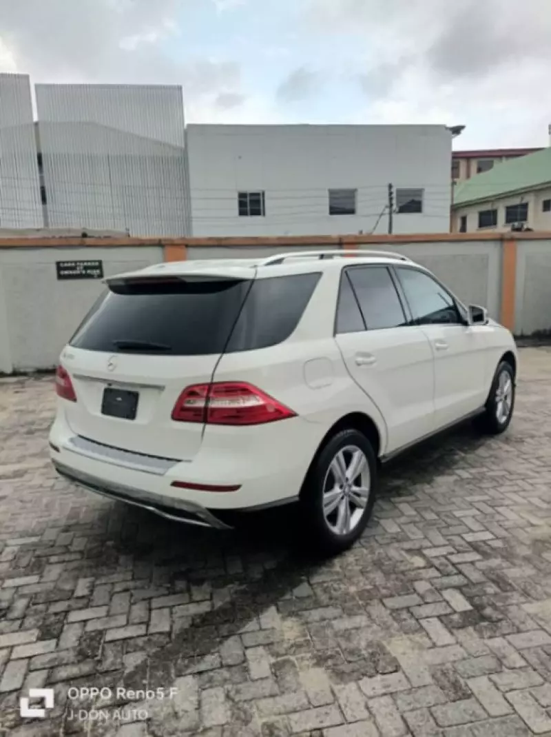 Mercedes-Benz M-class   - 2015