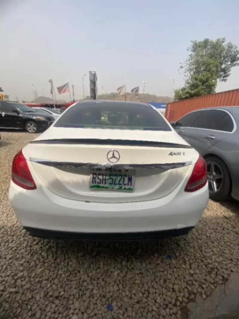 Mercedes-Benz C-Class - 2016
