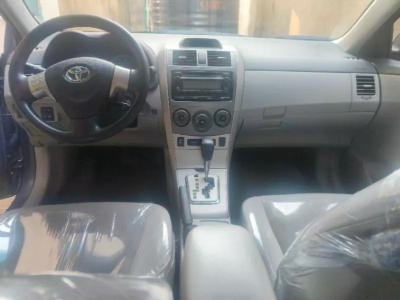 TOYOTA Corolla   - 2012