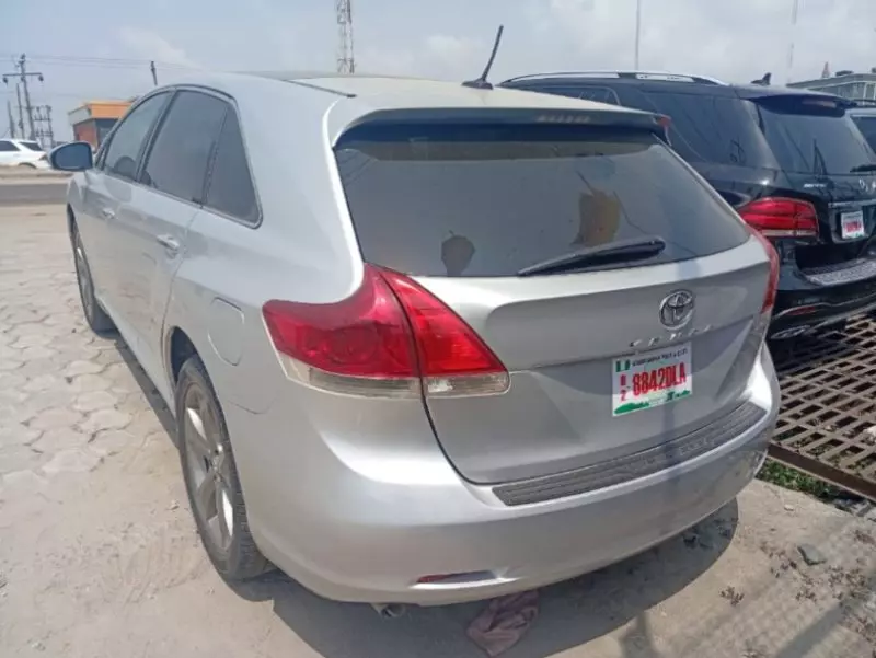 TOYOTA Venza   - 2011