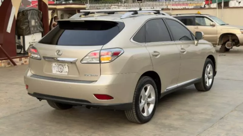 Lexus RX   - 2011