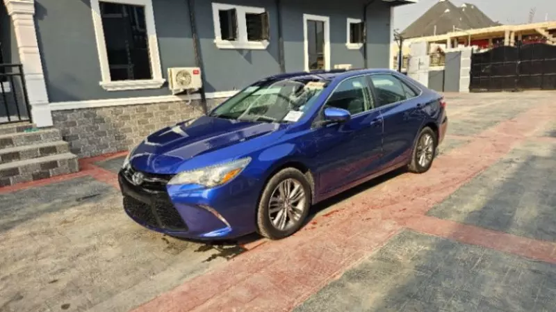 Toyota Camry   - 2015