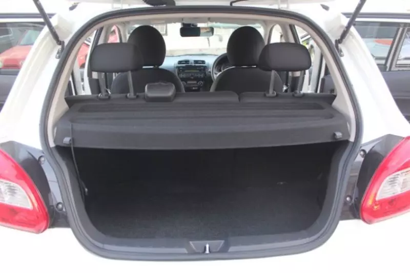 Mitsubishi Mirage   - 2018