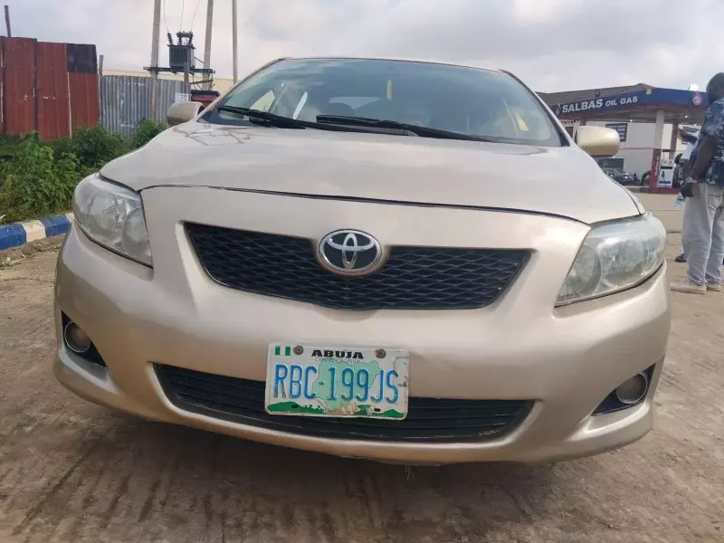 TOYOTA Corolla   - 2013
