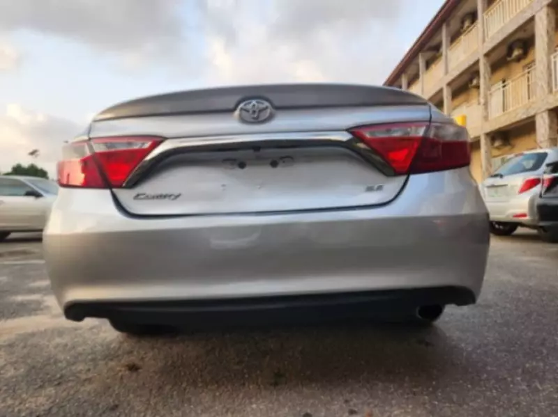 Toyota Camry - 2015