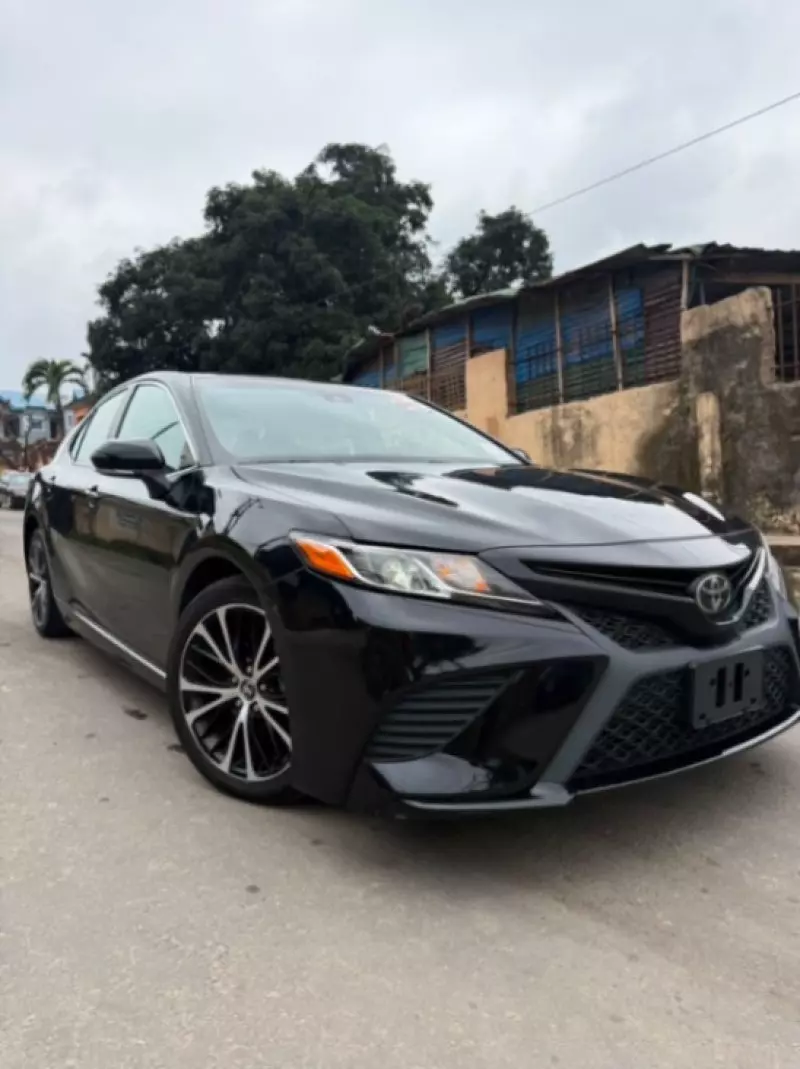 TOYOTA Camry   - 2019