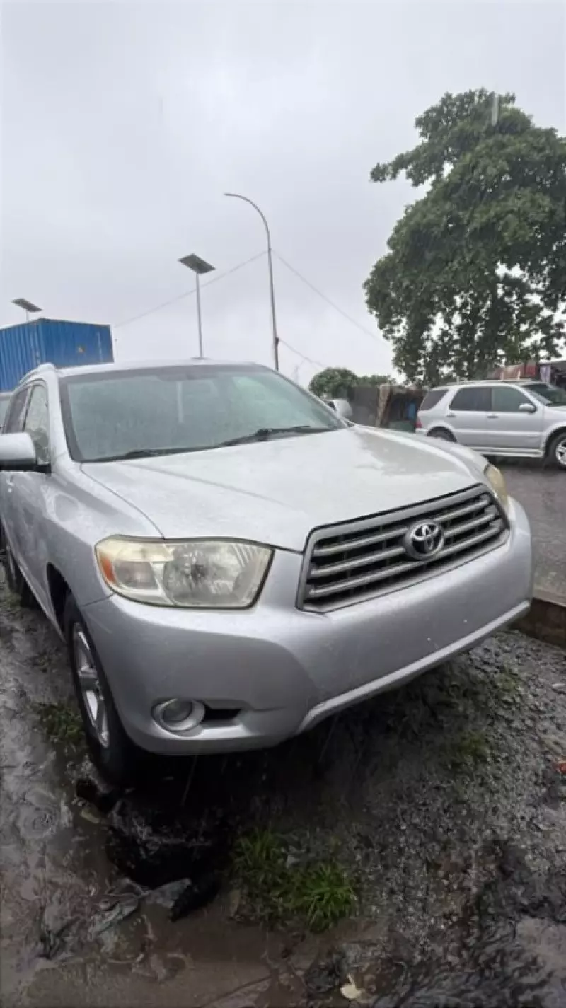 TOYOTA Highlander - 2009