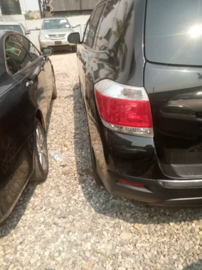 Toyota Highlander - 2012