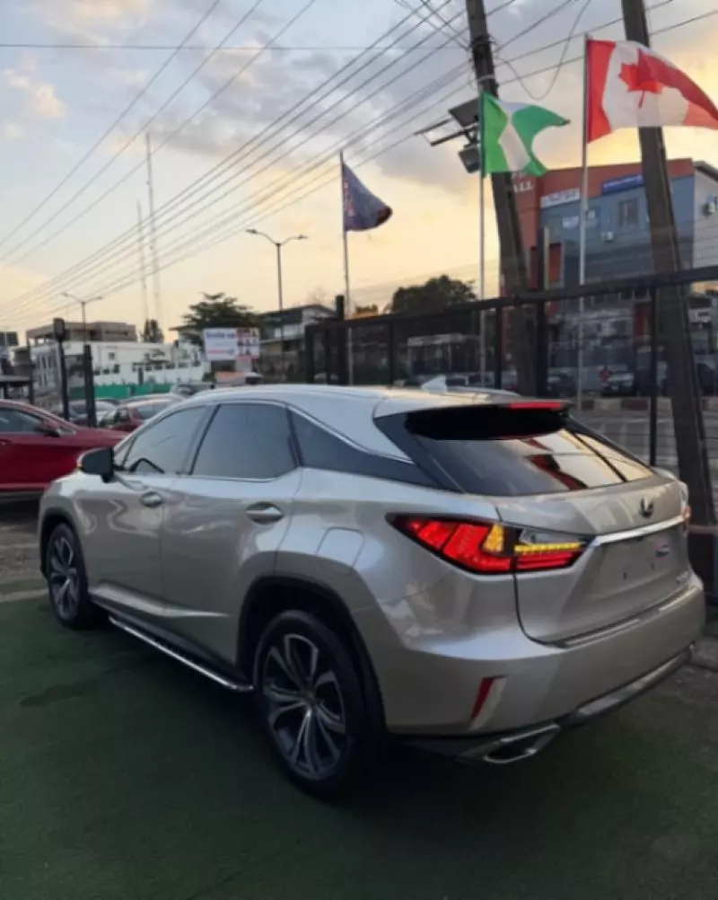 Lexus RX   - 2016