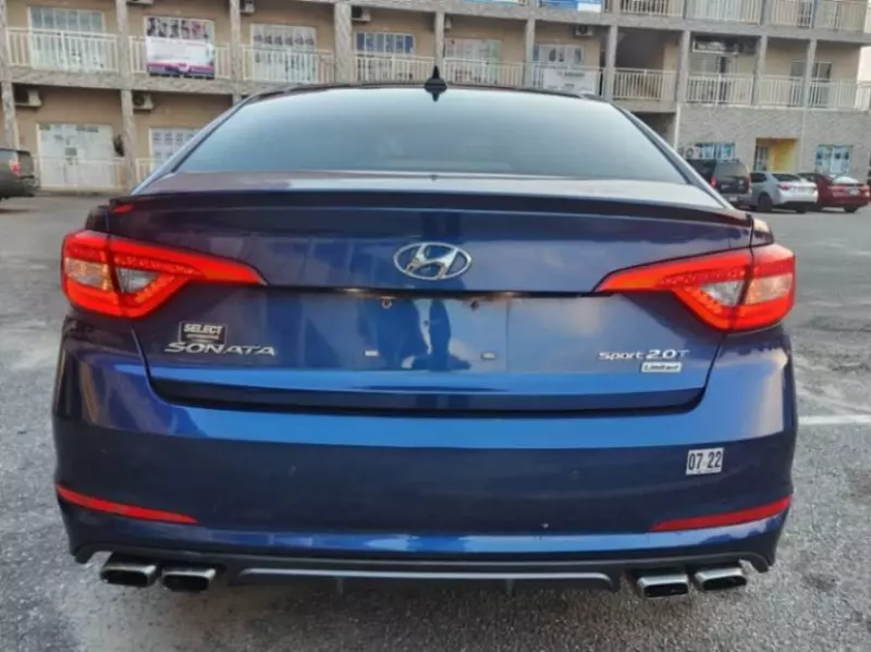 Hyundai Sonata   - 2015