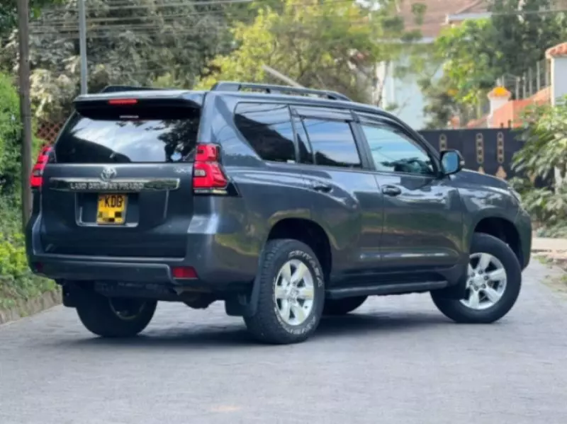 TOYOTA Landcruiser Prado - 2014