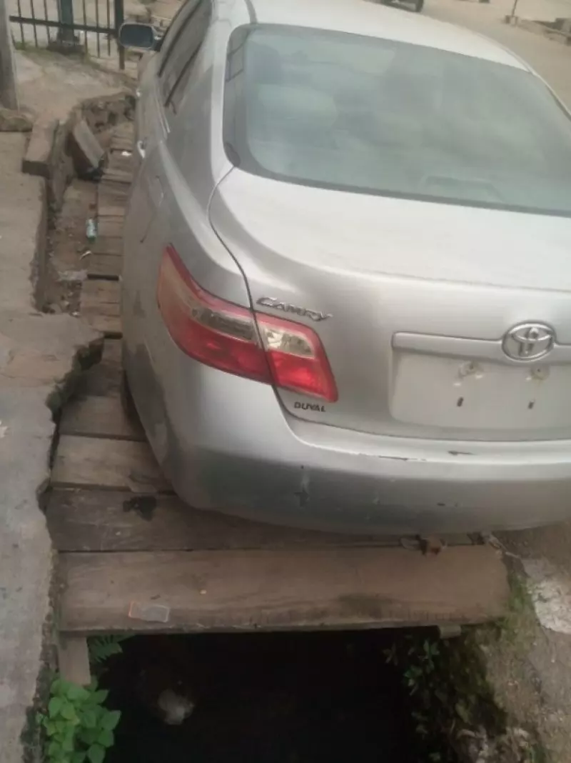 Toyota Camry   - 2007