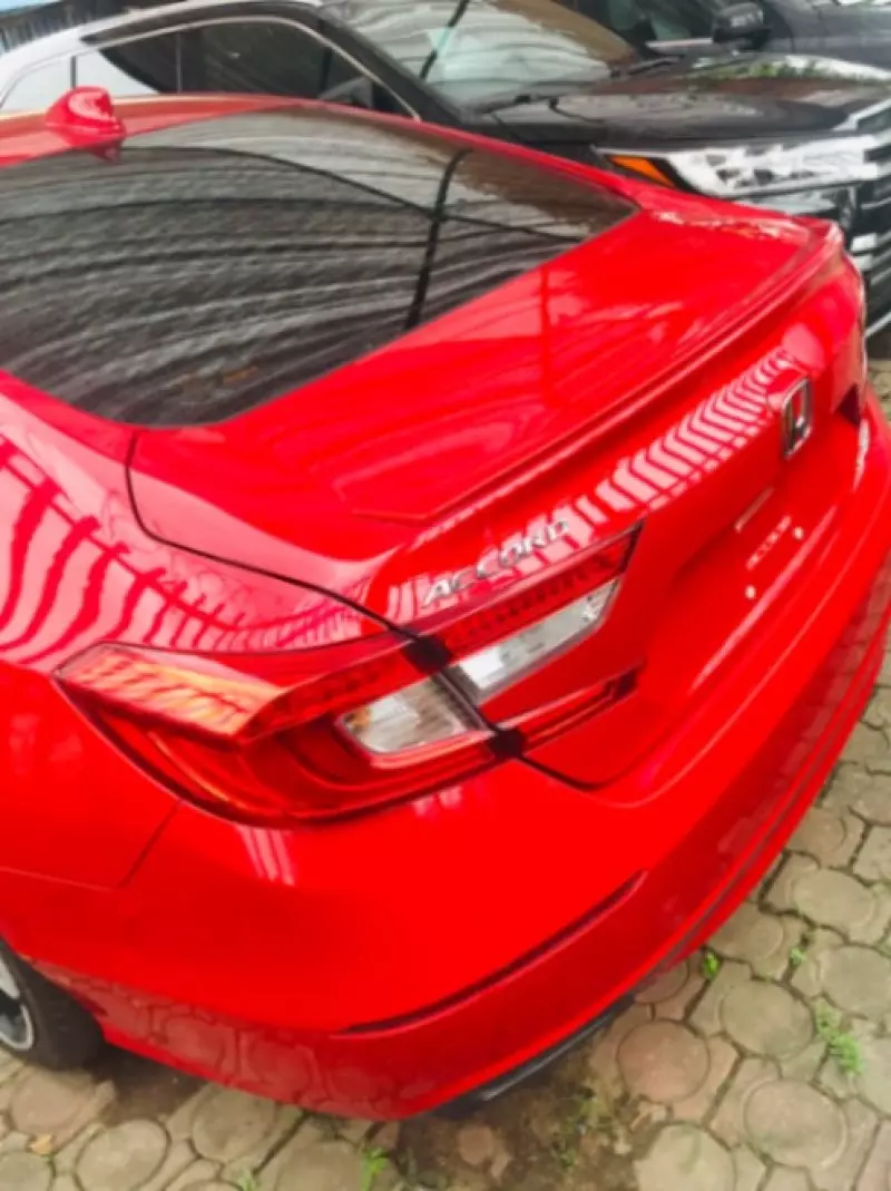 Honda Accord   - 2020