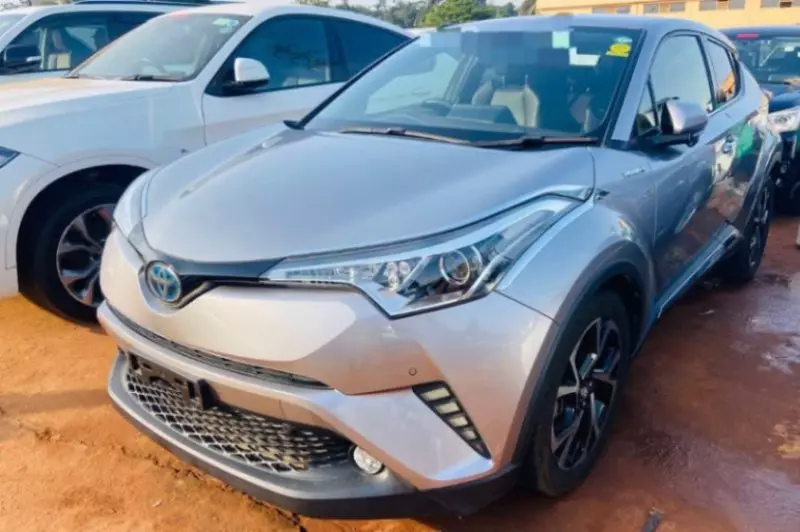 TOYOTA CH-R   - 2017
