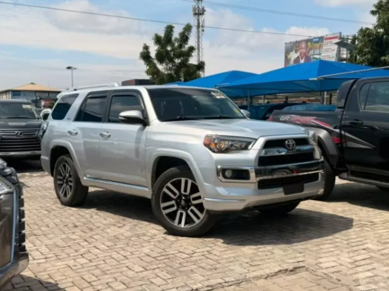 TOYOTA 4-Runner   - 2015