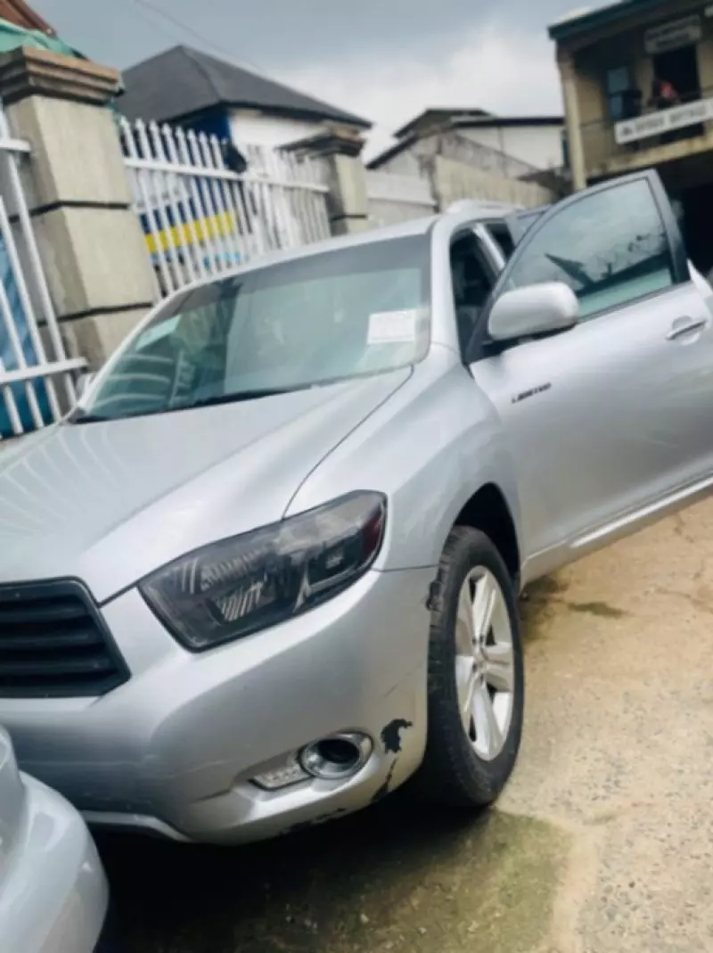 Toyota Highlander   - 2008