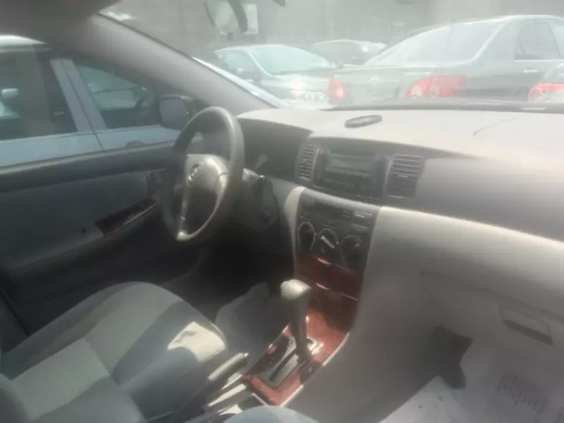 Toyota Corolla   - 2007