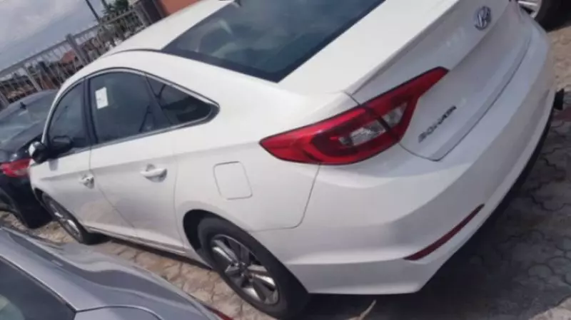 Hyundai Sonata   - 2017
