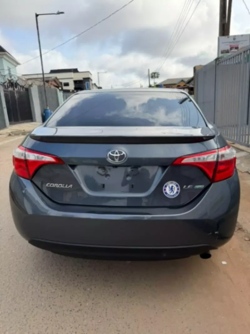 TOYOTA Corolla   - 2015