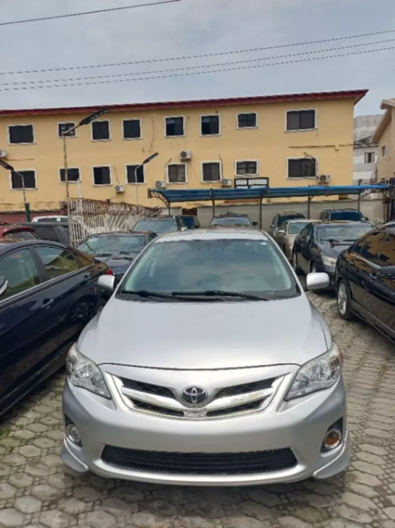 Toyota Corolla   - 2013