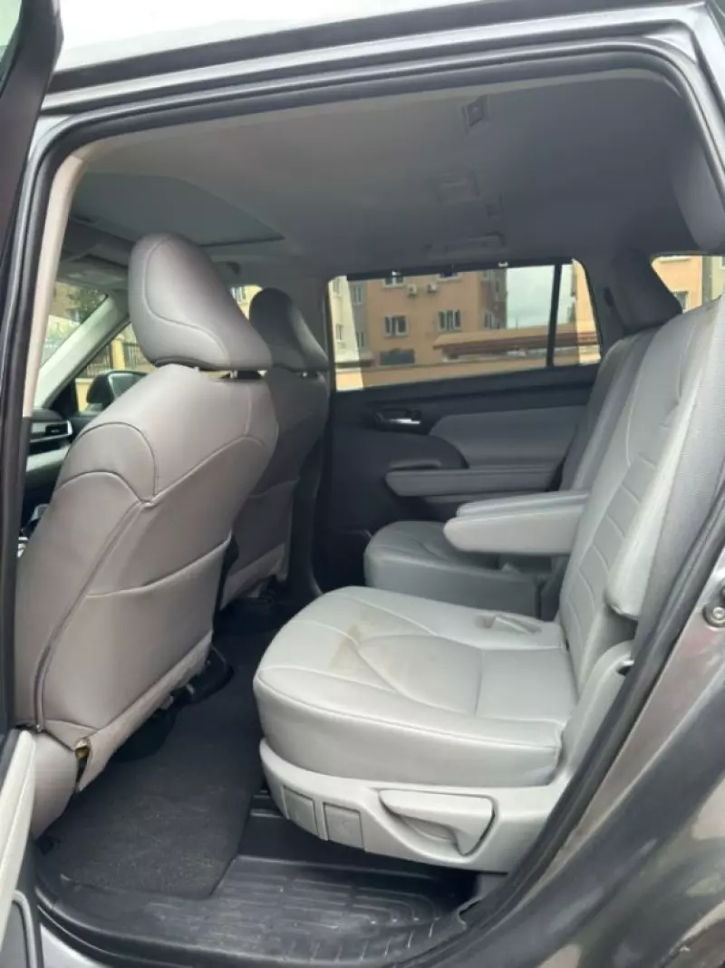 TOYOTA Highlander   - 2020