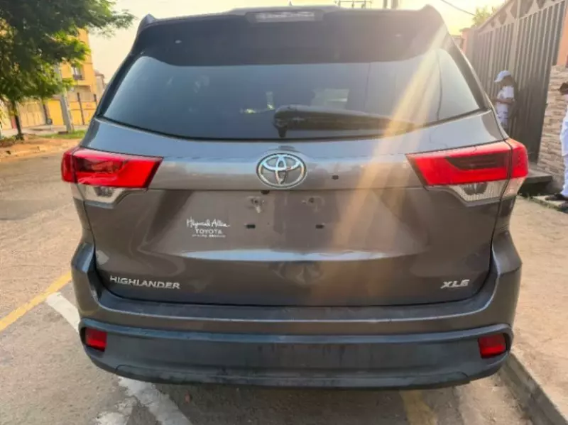TOYOTA Highlander   - 2020