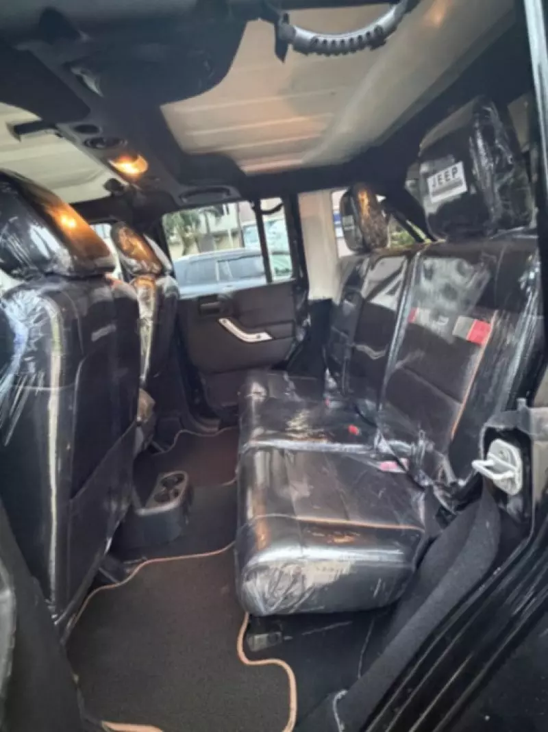 JEEP Wrangler   - 2011