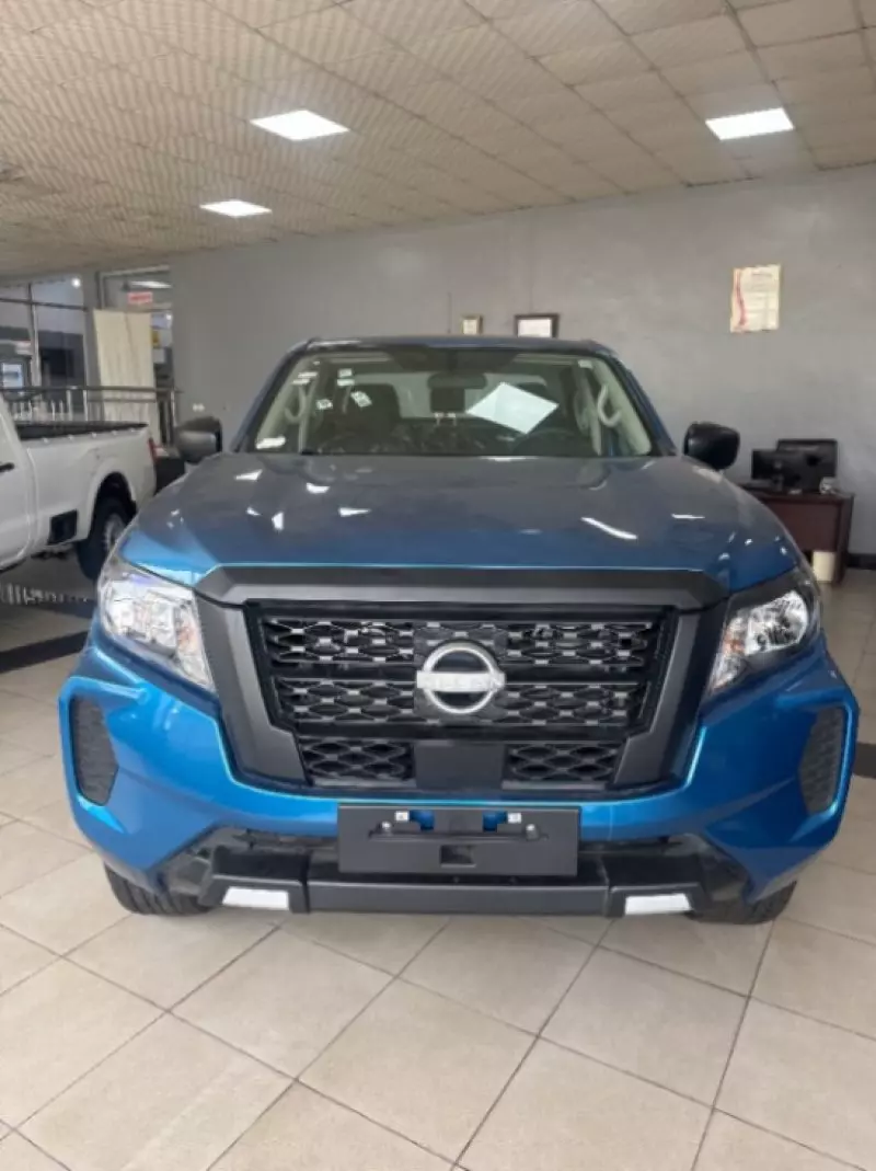 Nissan Navara   - 2025