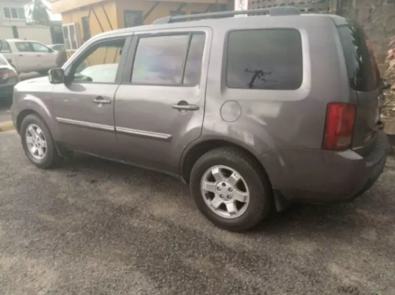 Honda Pilot   - 2012