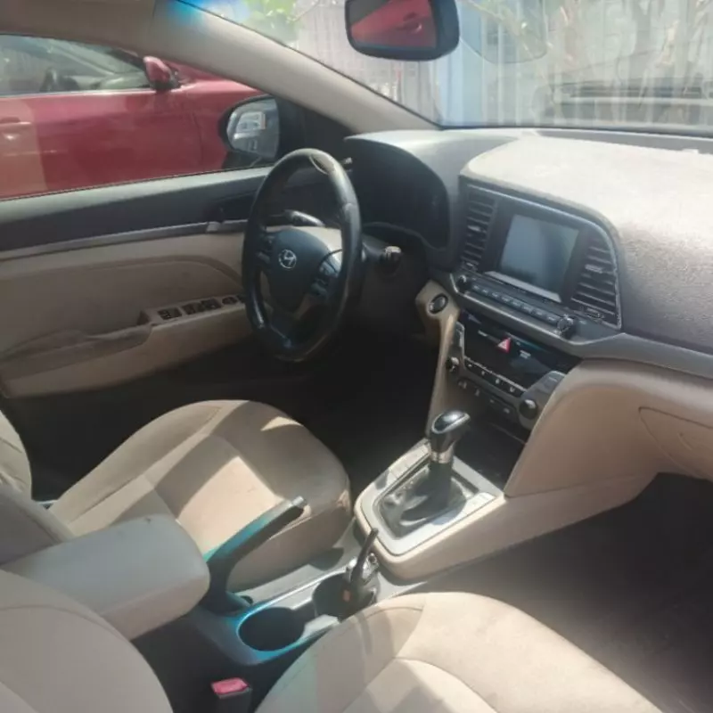 Hyundai Elantra   - 2018