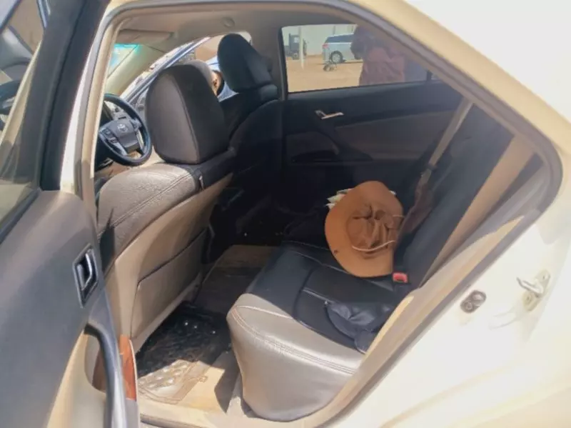 TOYOTA Mark X   - 2012