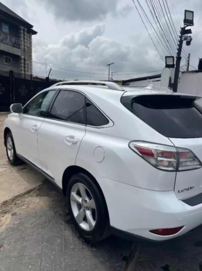 Lexus RX   - 2010