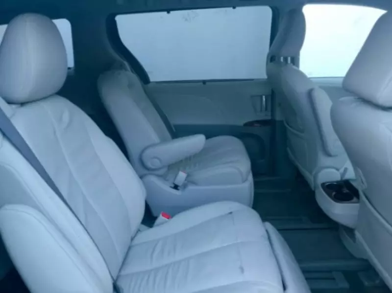 Toyota Sienna   - 2014
