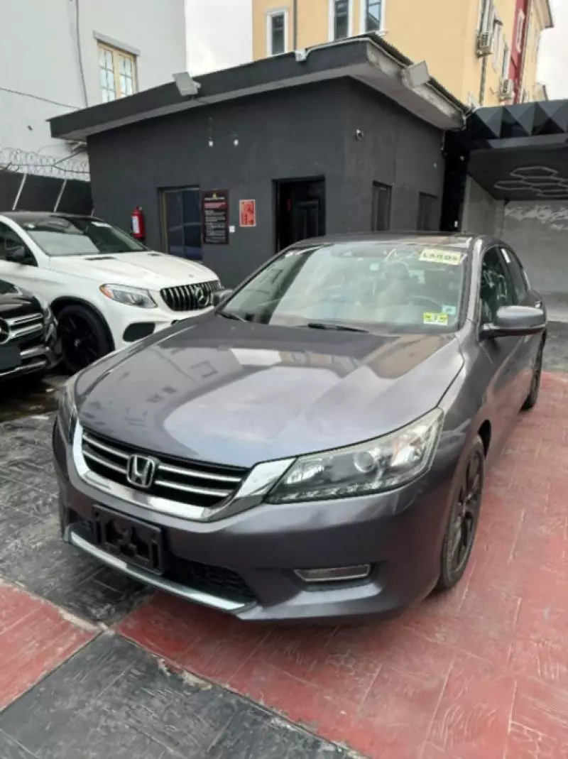 Honda Accord   - 2013