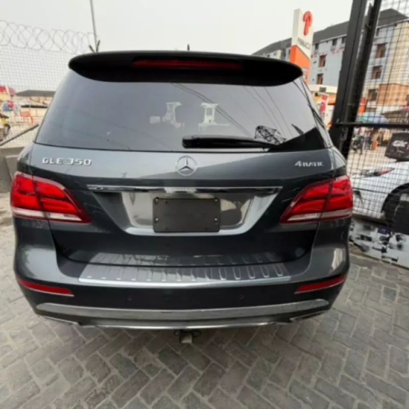 Mercedes-Benz GLE-Class   - 2016