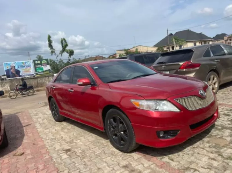 Toyota Camry   - 2008