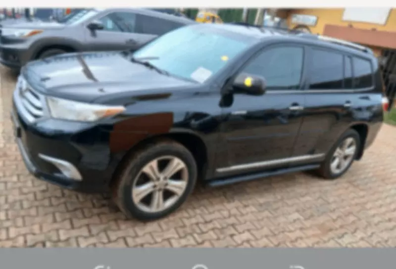 TOYOTA Highlander   - 2013