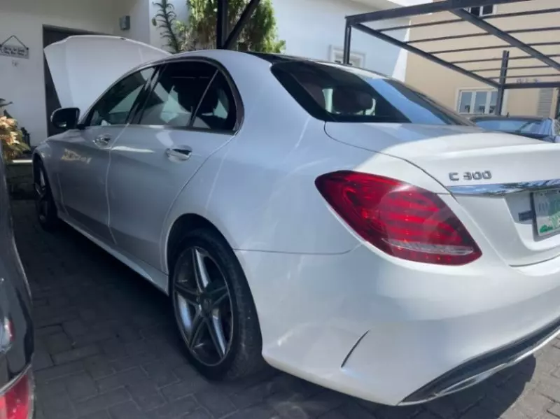 Mercedes-Benz C-Class - 2015