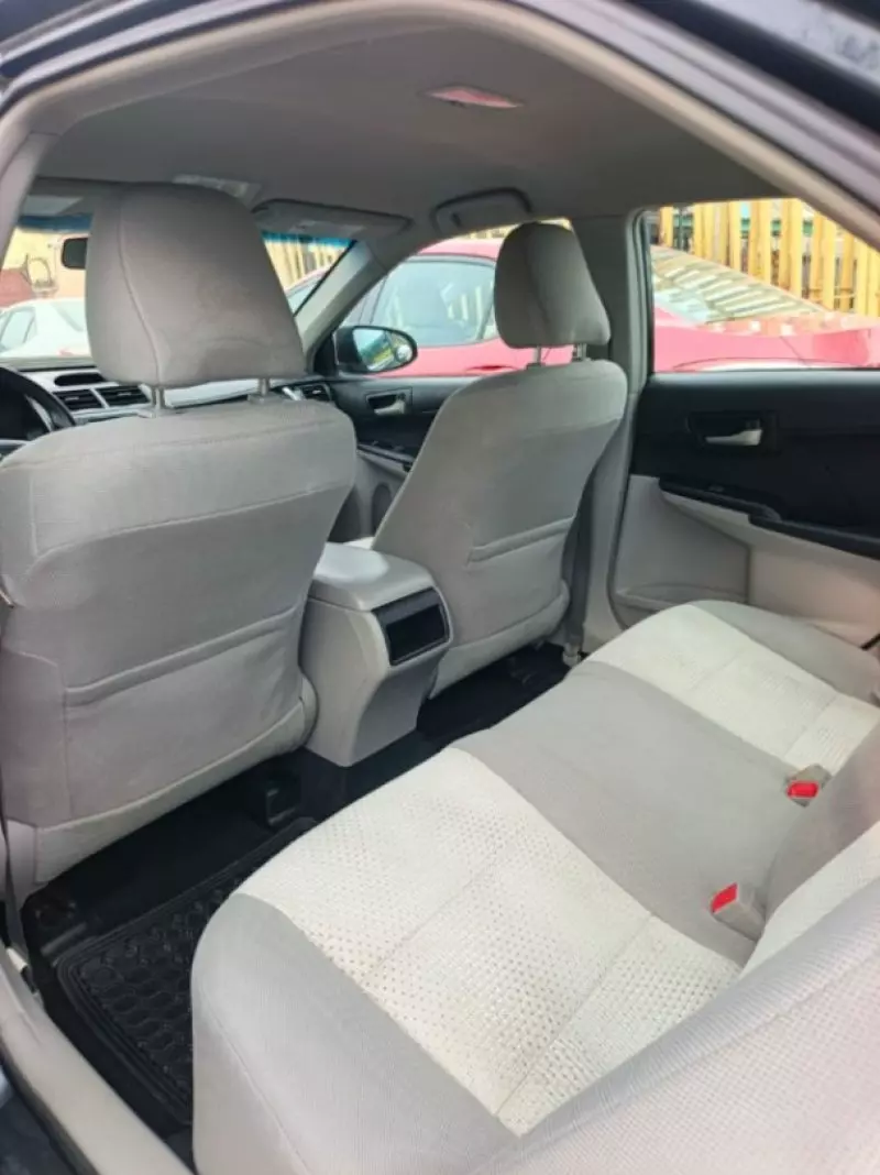 Toyota Camry   - 2012