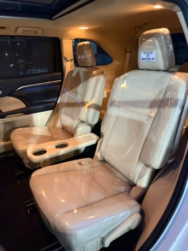 TOYOTA Highlander   - 2014