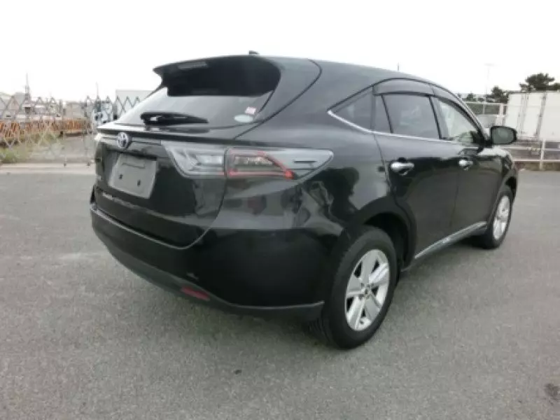 Toyota Harrier   - 2016
